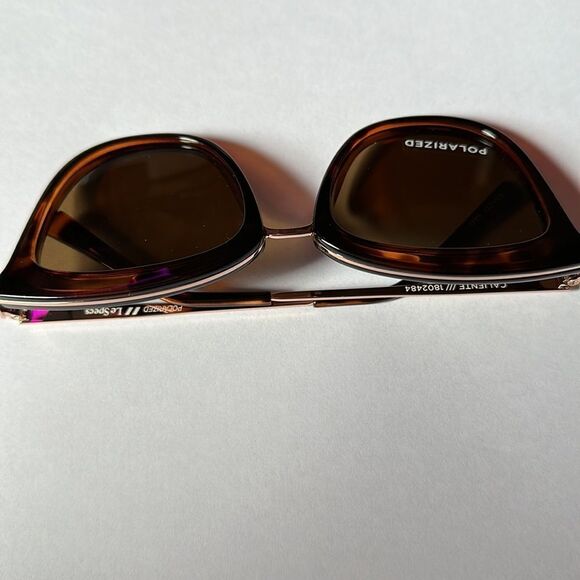 LE Specs Mocha Mousse
Polarized Sunglasses tortoiseshell shiny metal NWT - Picture 16 of 17